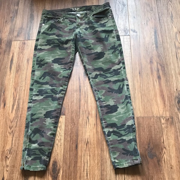 VIP Denim - 🛵 Camo Print Jeans